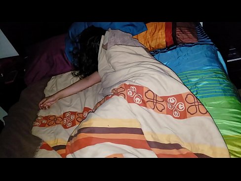 ❤️ سټېپسن خپله ځوانه مور وهلې کله چې هغه خوب کوي. ️❌  په فحش ps.porn33.top